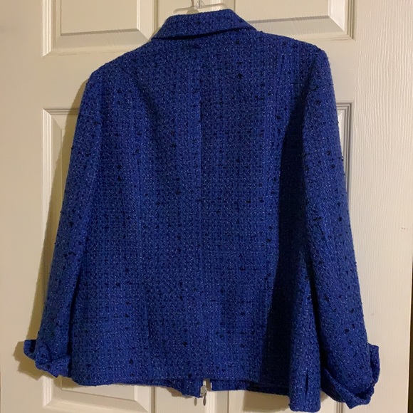 Beautiful blue boucle fabric jacket/8 - Picture 4 of 4